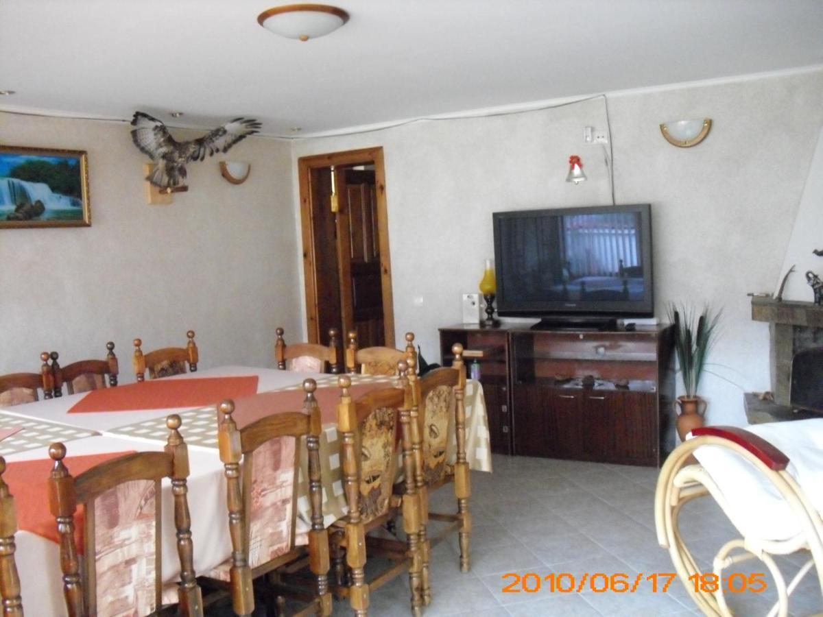 Guest House Benita Ντέβιν Εξωτερικό φωτογραφία