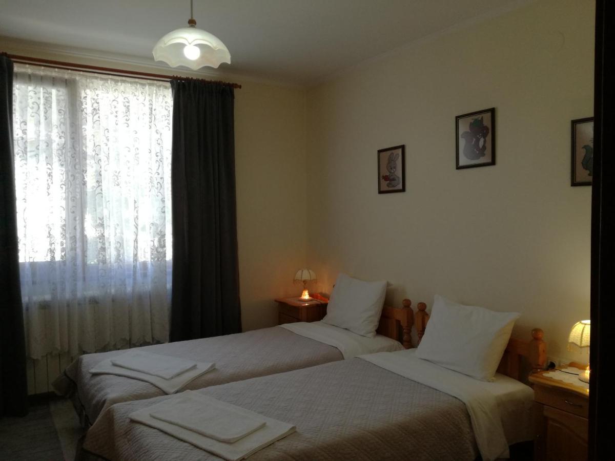Guest House Benita Ντέβιν Εξωτερικό φωτογραφία