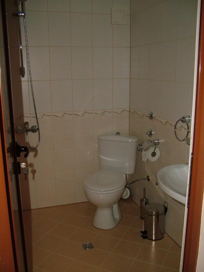 Guest House Benita Ντέβιν Εξωτερικό φωτογραφία