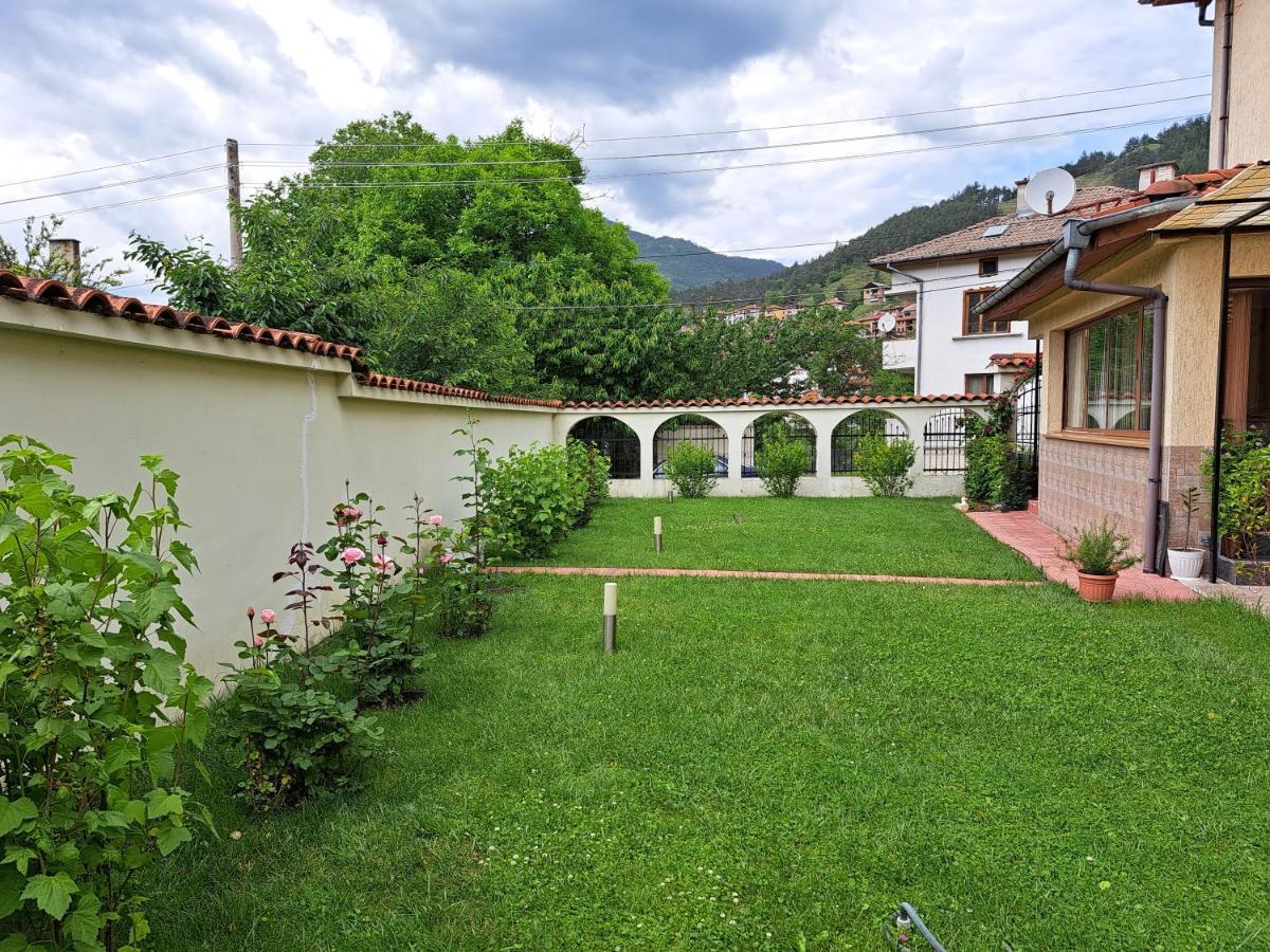Guest House Benita Ντέβιν Εξωτερικό φωτογραφία