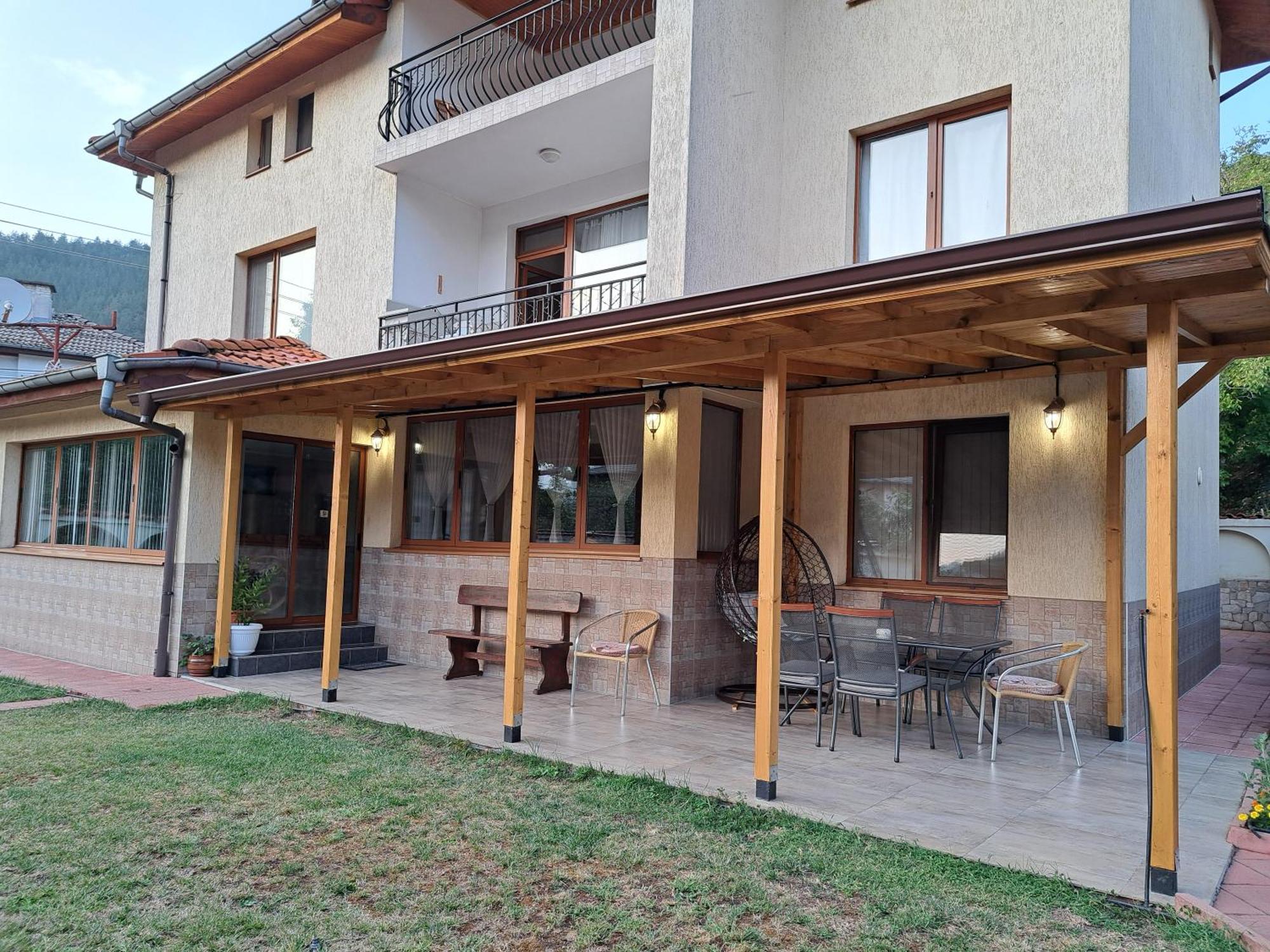 Guest House Benita Ντέβιν Εξωτερικό φωτογραφία