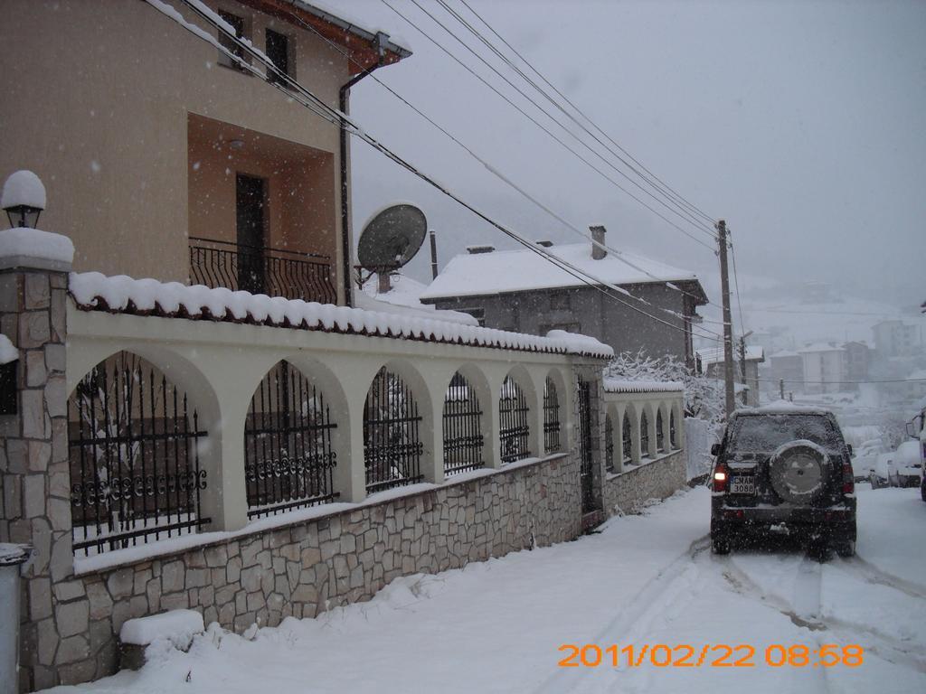 Guest House Benita Ντέβιν Εξωτερικό φωτογραφία