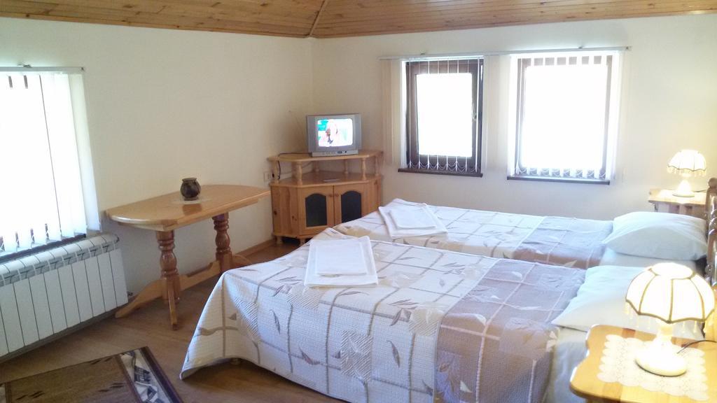 Guest House Benita Ντέβιν Εξωτερικό φωτογραφία