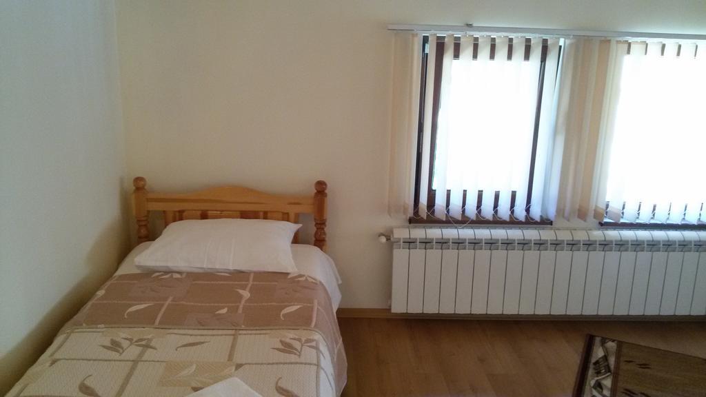 Guest House Benita Ντέβιν Εξωτερικό φωτογραφία